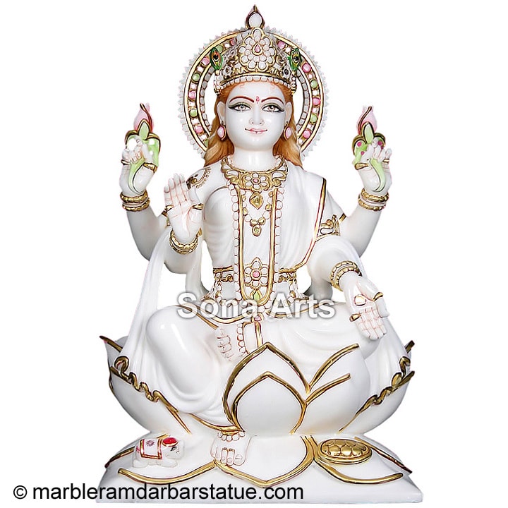 Maa Lakshmi Statue