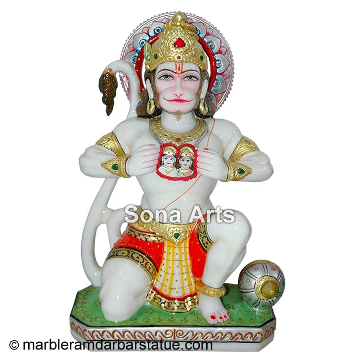 Hanuman opening his chest to show that ram Sita Statue