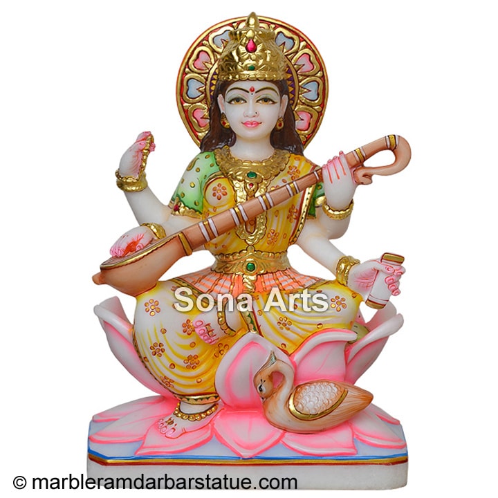 Beautiful Saraswati Maa Statue